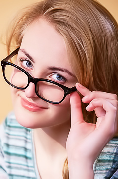 Cute amteur girl in sexy glasses