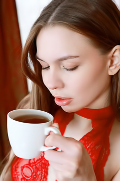 Lana Rose Offers An Irresistible Rear View Of Her Plump-lipped Pussy